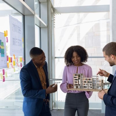 Représentation commerciale et immobilier : comment promouvoir des projets, terrains ou services auprès des bons clients