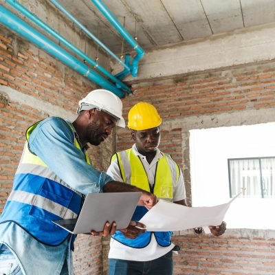 Moderniser un bâtiment ancien au Bénin : guide complet pour rénover intelligemment sans perdre la valeur du bien
