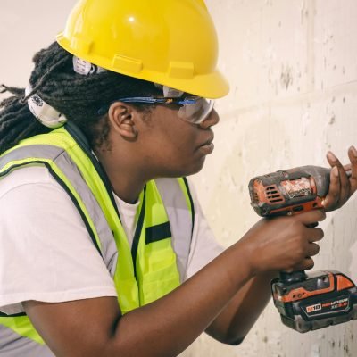 Les femmes dans le BTP au Bénin : une révolution silencieuse sur les chantiers