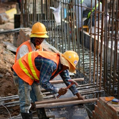 Sécurité sur les chantiers au Bénin : les nouvelles normes à connaître